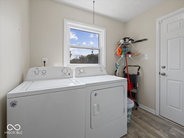 31 W Northeast Court, Shelbyville, IN 46176