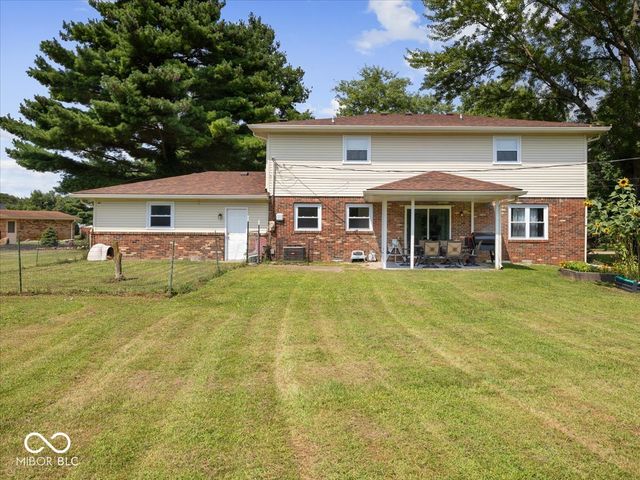 31 W Northeast Court, Shelbyville, IN 46176