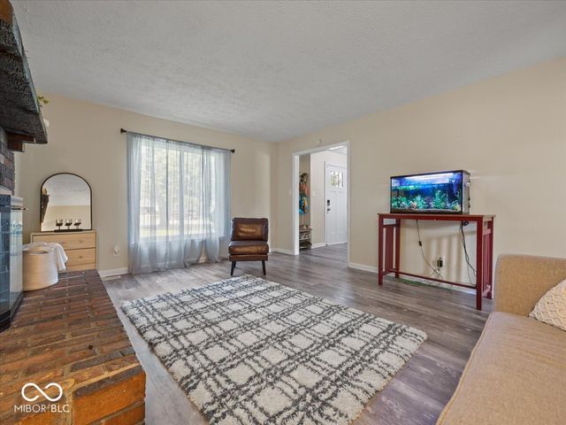 31 W Northeast Court, Shelbyville, IN 46176