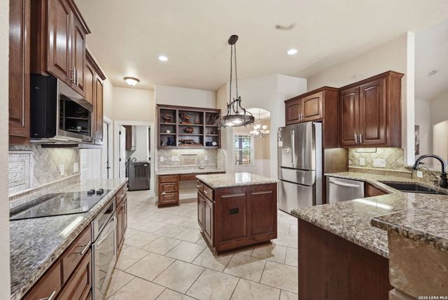 117 VINTAGE RUN, La Vernia, TX 78121