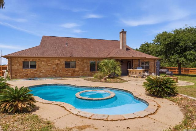 117 VINTAGE RUN, La Vernia, TX 78121