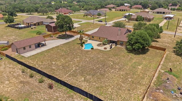 117 VINTAGE RUN, La Vernia, TX 78121