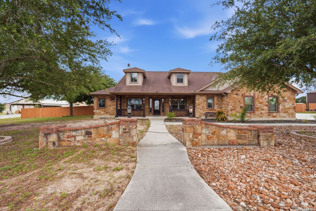 117 VINTAGE RUN, La Vernia, TX 78121