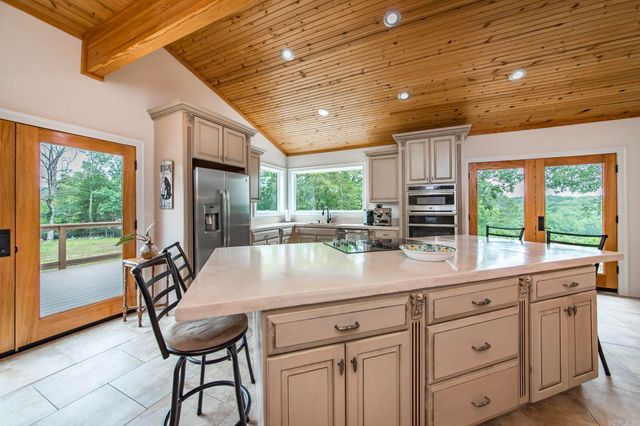 170 Maxwell House Road, Tumbling Shoals, AR 72581