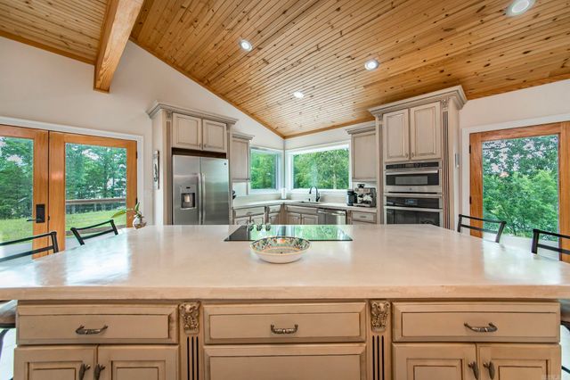 170 Maxwell House Road, Tumbling Shoals, AR 72581
