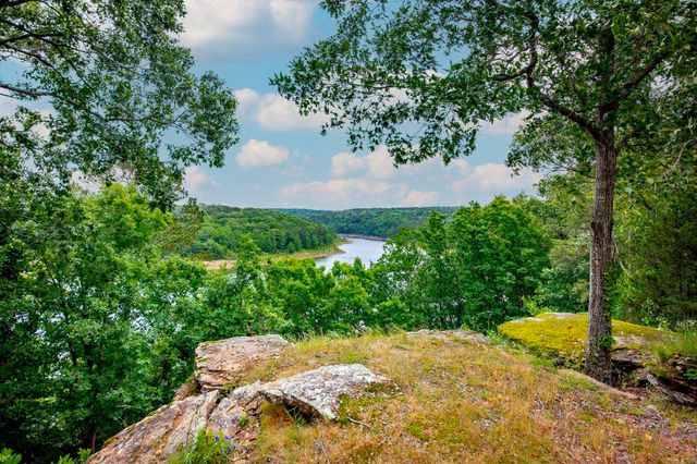 170 Maxwell House Road, Tumbling Shoals, AR 72581