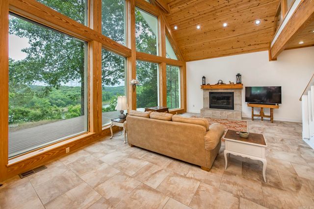 170 Maxwell House Road, Tumbling Shoals, AR 72581