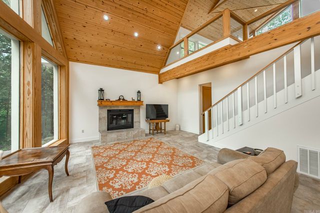 170 Maxwell House Road, Tumbling Shoals, AR 72581