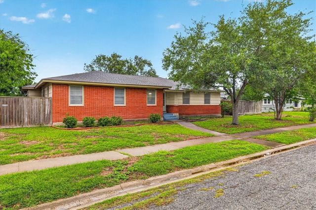473 University Dr, Corpus Christi, TX 78412