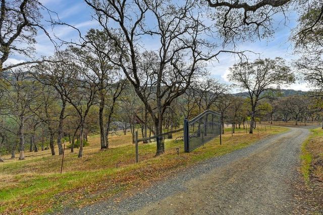 7501 Redhill Way, Browns Valley, CA 95918