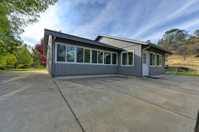 7501 Redhill Way, Browns Valley, CA 95918