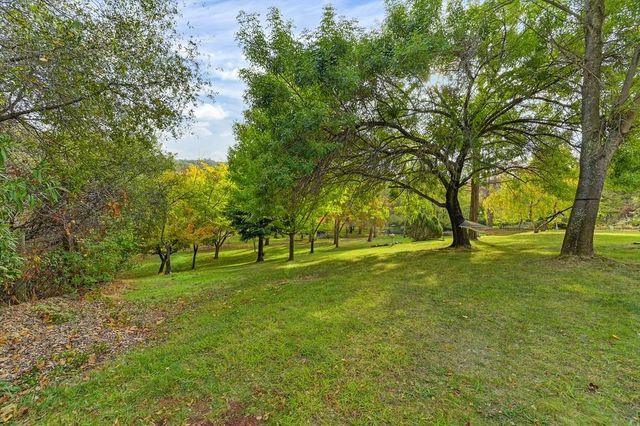 7501 Redhill Way, Browns Valley, CA 95918