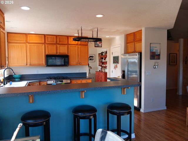 5118 Ne VOYAGE Ave, Lincoln City, OR 97367