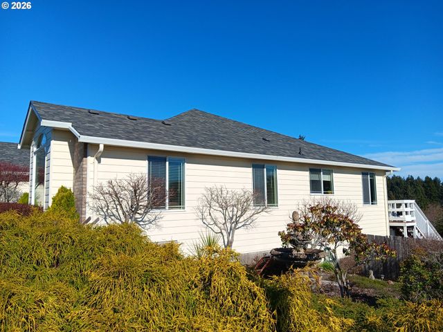 5118 Ne VOYAGE Ave, Lincoln City, OR 97367