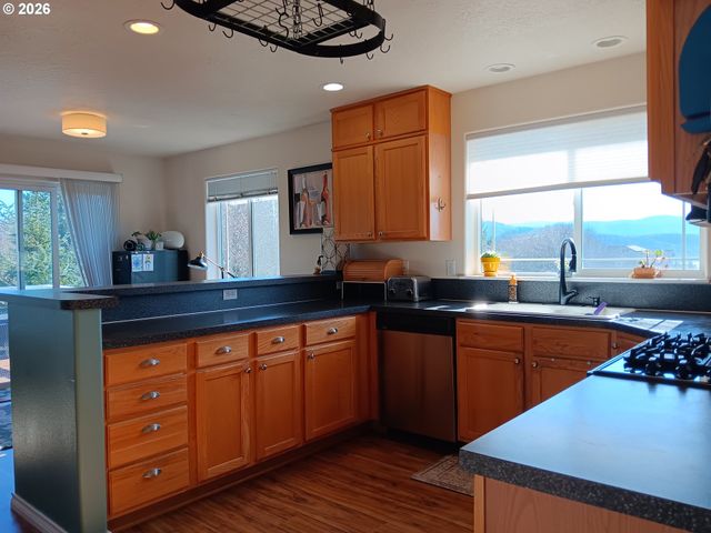 5118 Ne VOYAGE Ave, Lincoln City, OR 97367