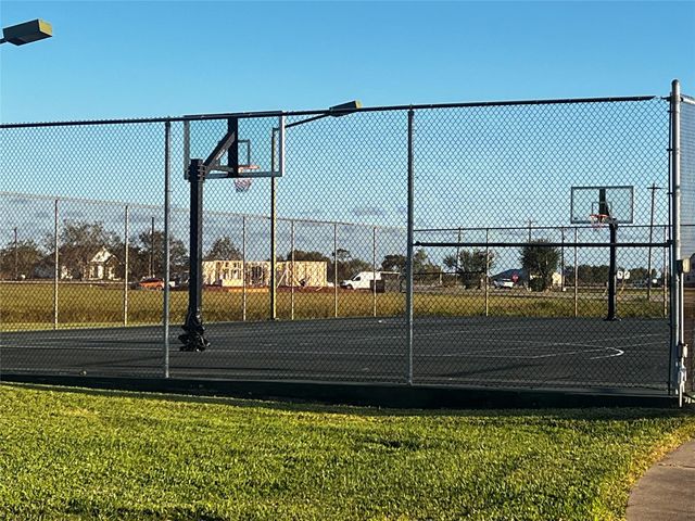 34330 Fm 521, Angleton, TX 77515