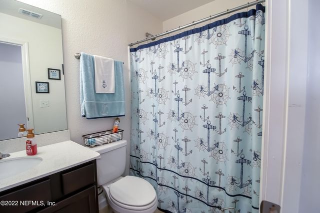 8687 LAKE GEORGE Circle W, Macclenny, FL 32063