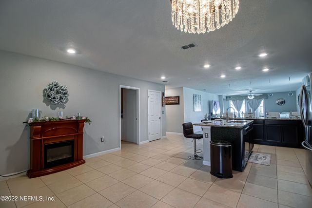 8687 LAKE GEORGE Circle W, Macclenny, FL 32063