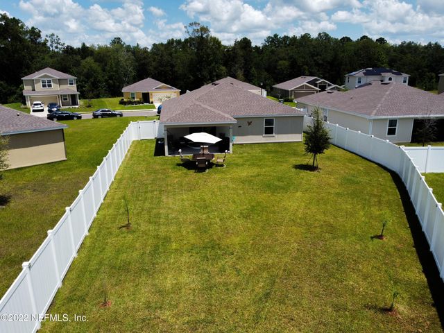 8687 LAKE GEORGE Circle W, Macclenny, FL 32063