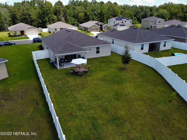8687 LAKE GEORGE Circle W, Macclenny, FL 32063