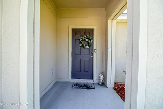 8687 LAKE GEORGE Circle W, Macclenny, FL 32063