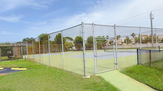 7112 NW 107th Avenue, Tamarac, FL 33321
