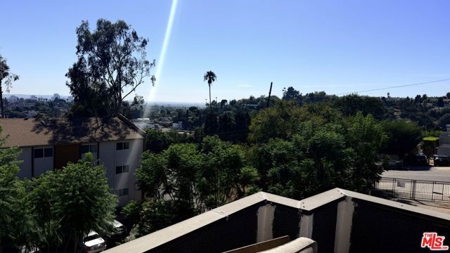 1858 N Alvarado Street, Los Angeles, CA 90026