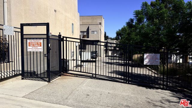 1858 N Alvarado Street, Los Angeles, CA 90026