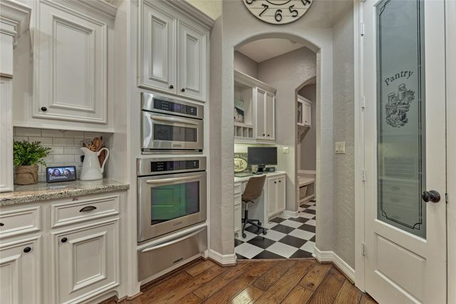 3110 Bentwater Drive, Montgomery, TX 77356