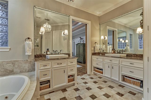 3110 Bentwater Drive, Montgomery, TX 77356