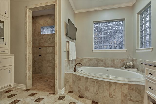 3110 Bentwater Drive, Montgomery, TX 77356