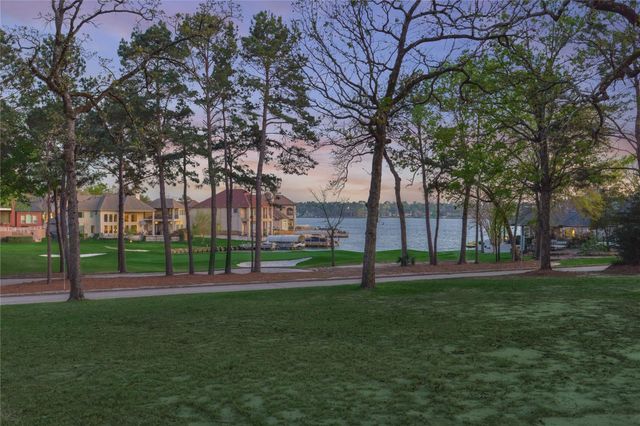 3110 Bentwater Drive, Montgomery, TX 77356