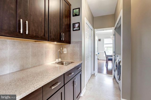13724 VALLEY OAK CIR, Rockville, MD 20850