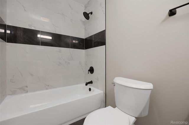 26261 La Muera Street, Farmington Hills, MI 48334