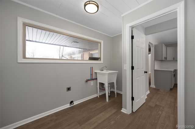 26261 La Muera Street, Farmington Hills, MI 48334