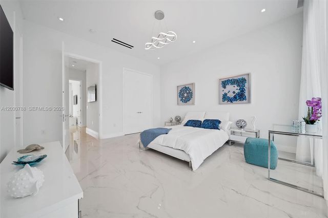 278 190th Street, Sunny Isles Beach, FL 33160