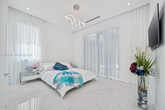 278 190th Street, Sunny Isles Beach, FL 33160