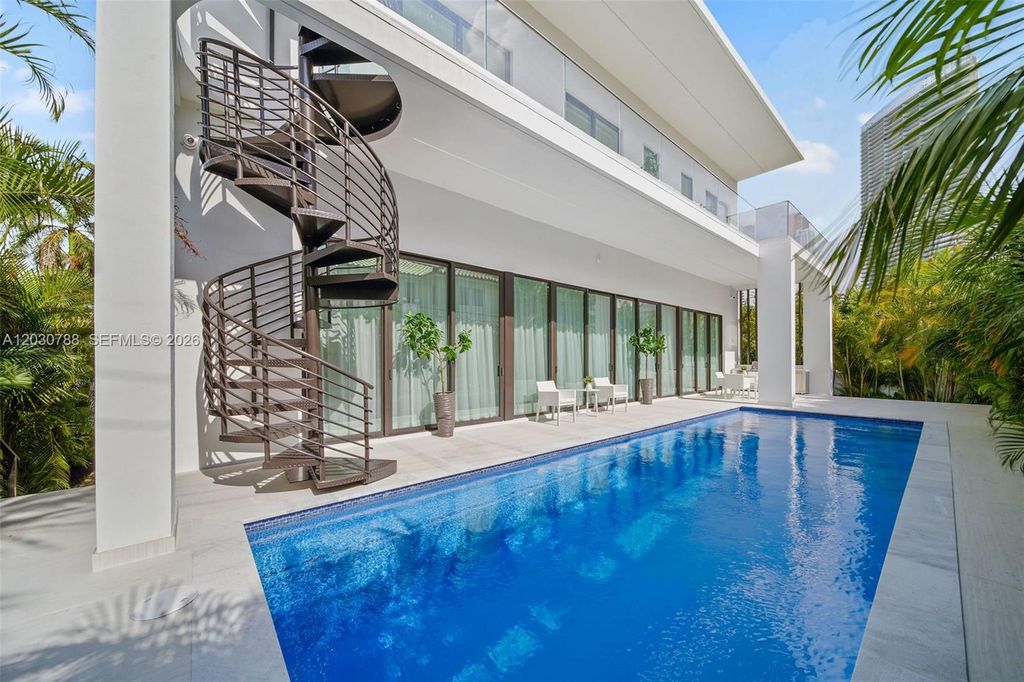 278 190th Street, Sunny Isles Beach, FL 33160