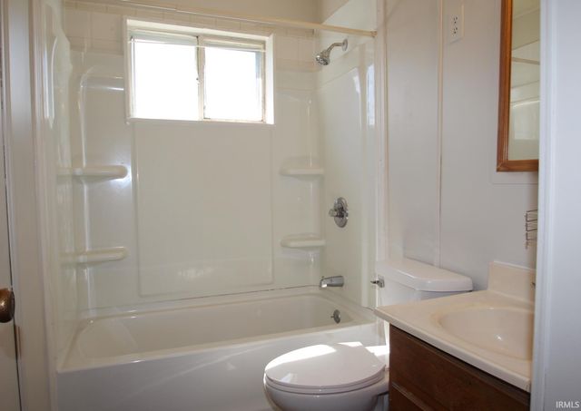 809 Linlawn Drive, Wabash, IN 46992