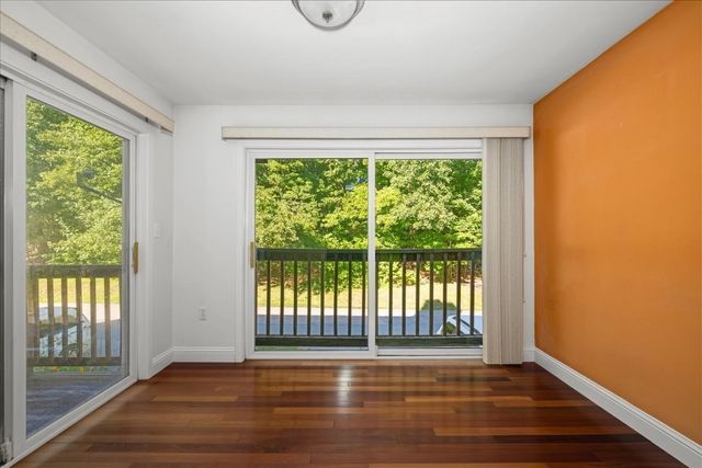 4 Mayberry Dr E, Westborough, MA 01581