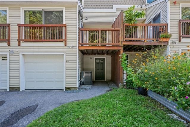 4 Mayberry Dr E, Westborough, MA 01581