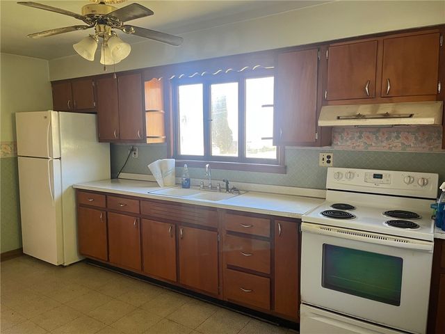 1723 Mount Pleasant Road, Unity Twp, PA 15601