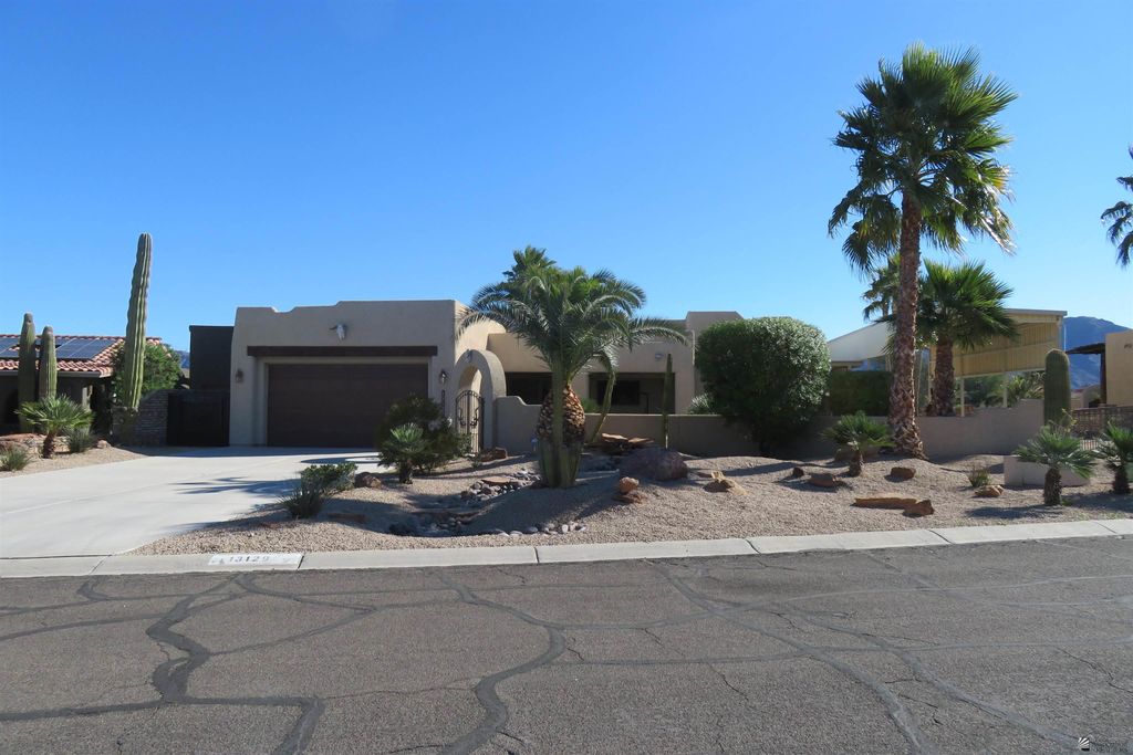 13129 S Driftwood Dr, Yuma, AZ 85367