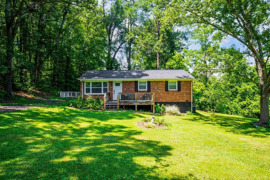 387 Stage Road, Amherst, VA 24521