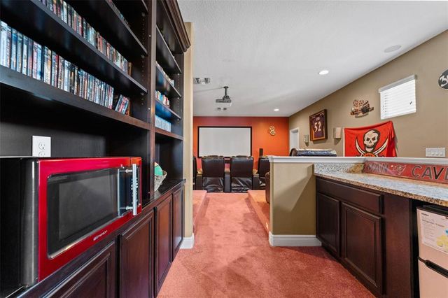10511 MISTFLOWER LANE, Tampa, FL 33647