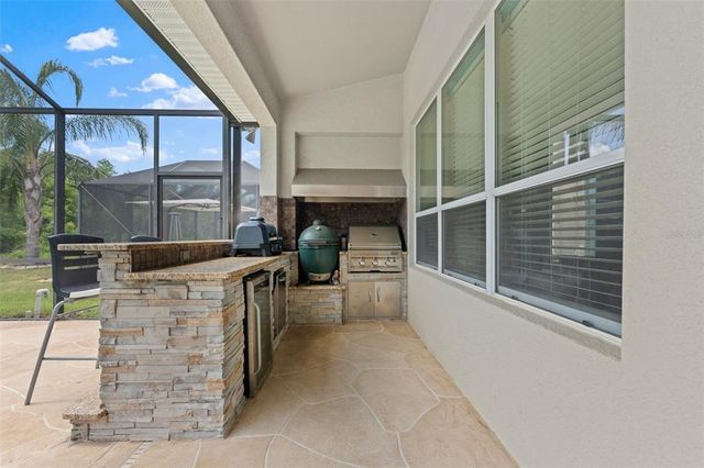 10511 MISTFLOWER LANE, Tampa, FL 33647