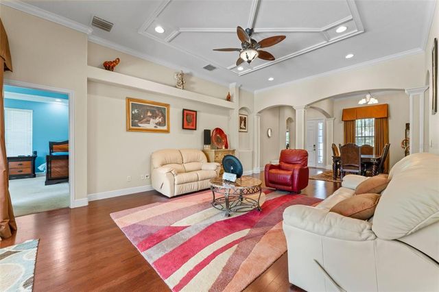 10511 MISTFLOWER LANE, Tampa, FL 33647