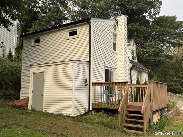51 Oronoque Trail, Shelton, CT 06484