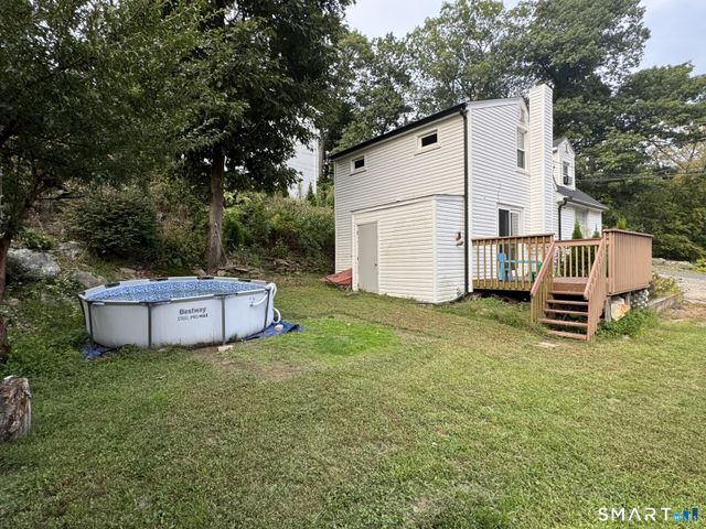 51 Oronoque Trail, Shelton, CT 06484
