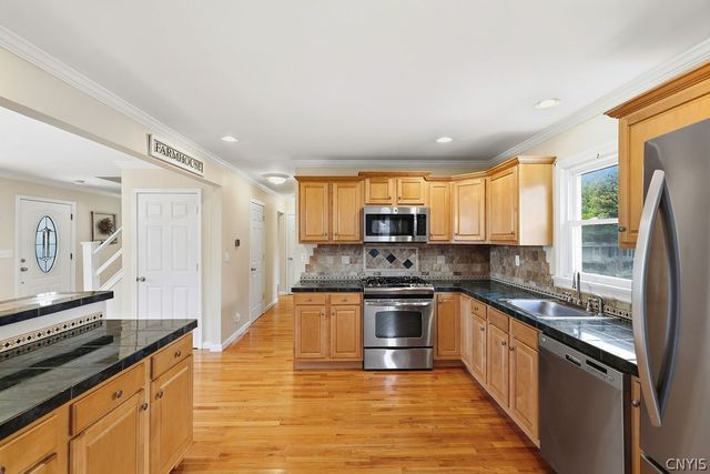 821 Velasko Road, Syracuse, NY 13207
